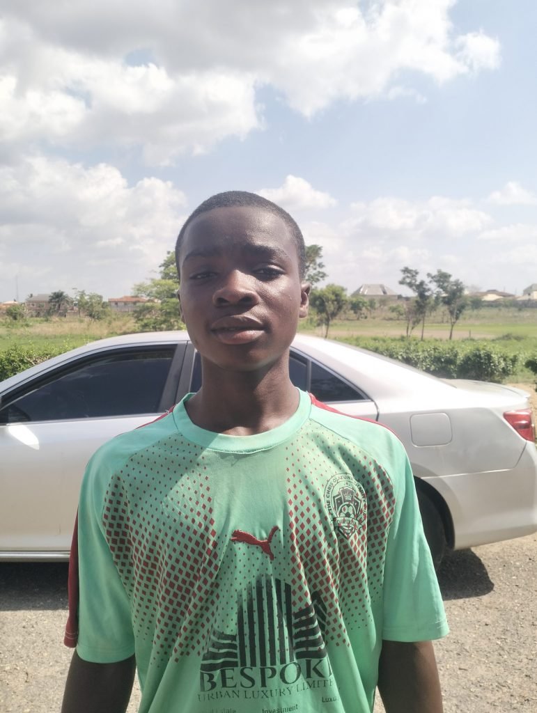 27 OLATUNDE EMMANUEL