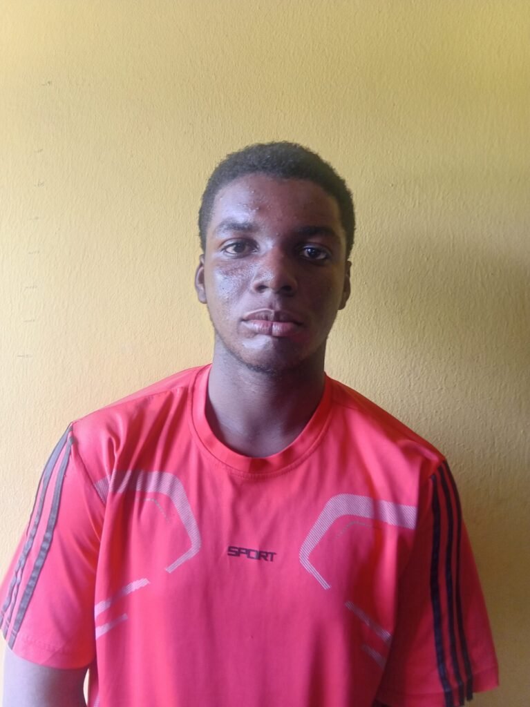 16 MARTINS SAMUEL