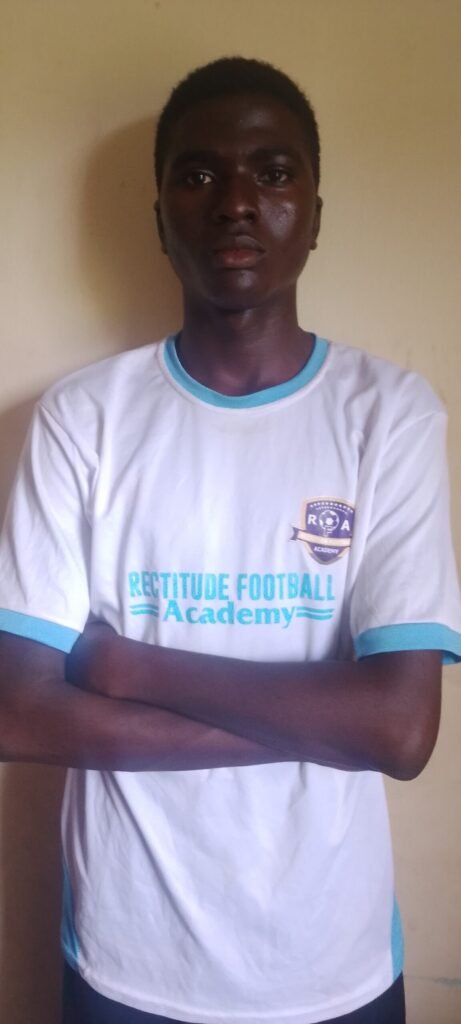 19 FAWAZ OLADEJI