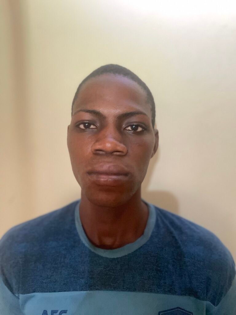 17 ADEYEMO MUIZ
