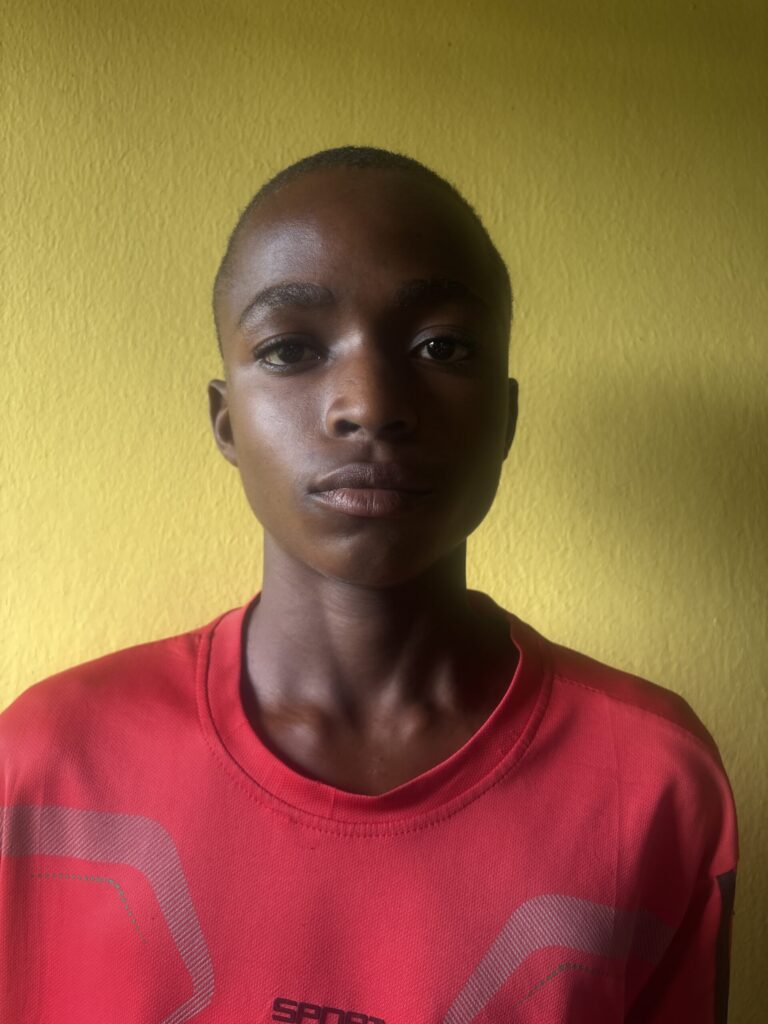 34 Isiak Olanrewaju