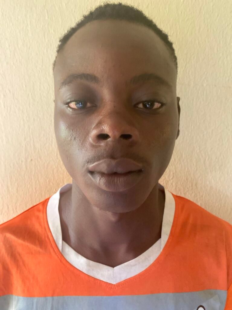 24 ABDULMUJEEB ALIYU USMAN